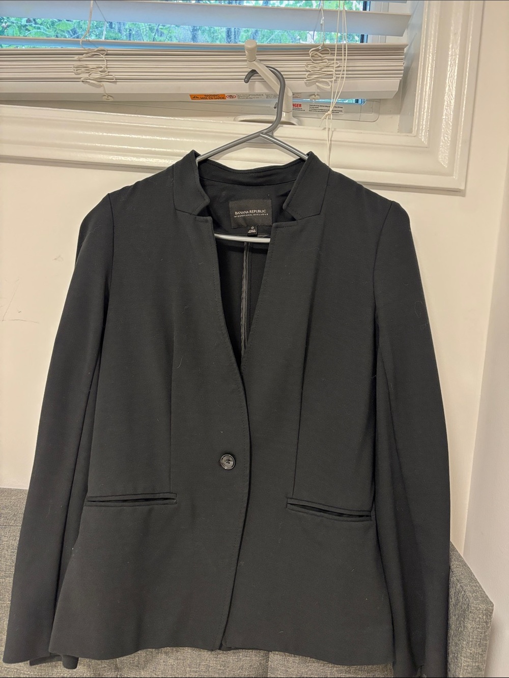Banana Republic Black Single-Button Collarless Blazer